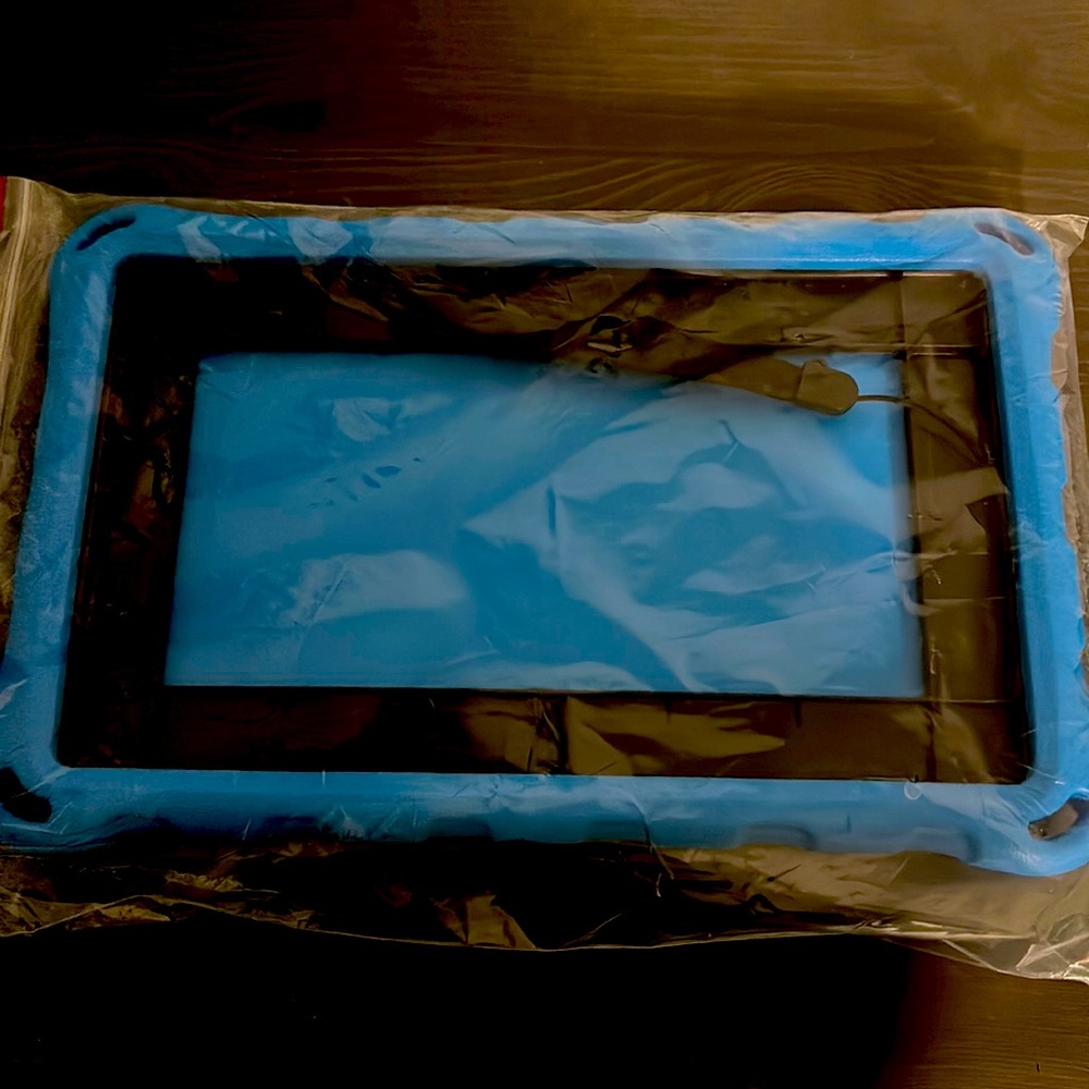 All new amazing fire HD 10 cover